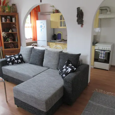 Apartman 2+2 Fő Részére * Badacsonytomaj